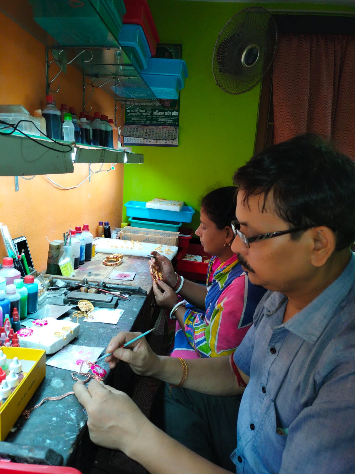 hand-made-jewellery-checking