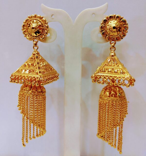 Pyramid Jhumka