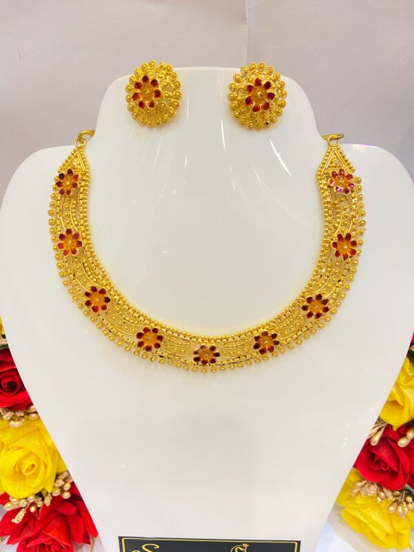 Chatai necklace with minakari flowers