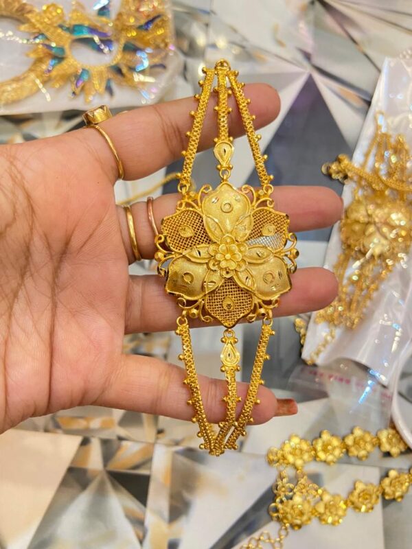 Tri Petal Mantasha