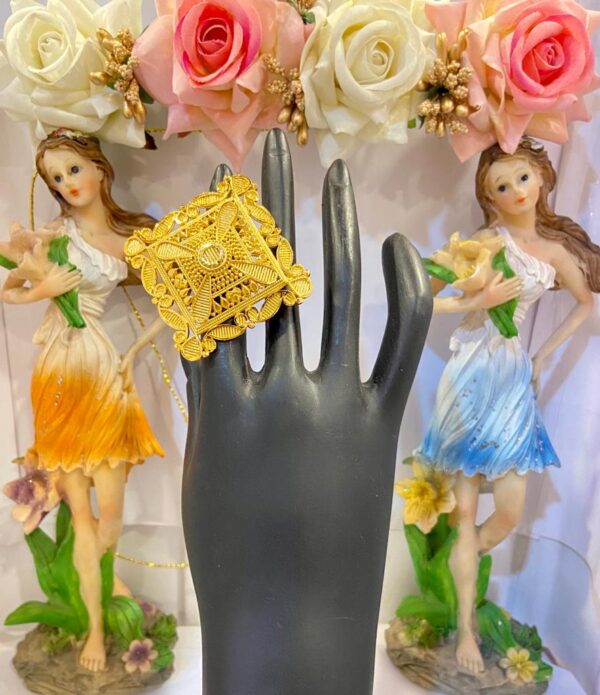 Kite Nokshi Finger ring