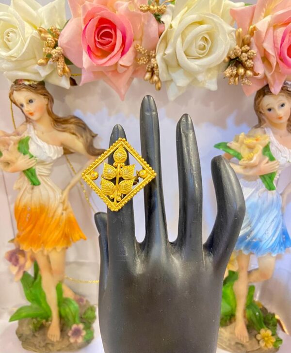 Kite SmallPetal Finger ring