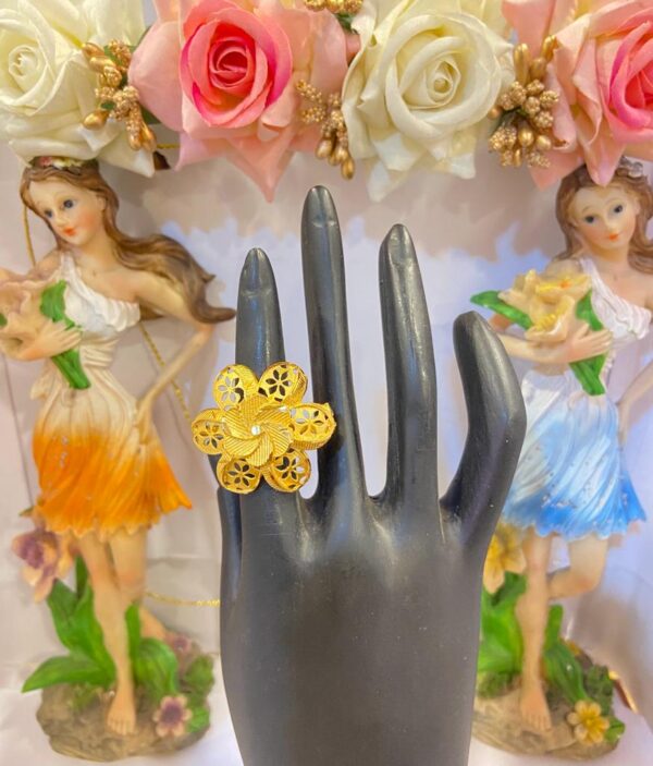 Floral elegant design Finger ring