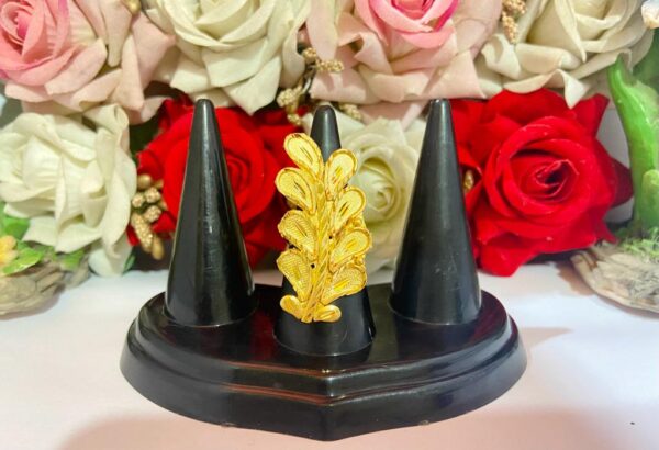 Leaf Petal Finger ring