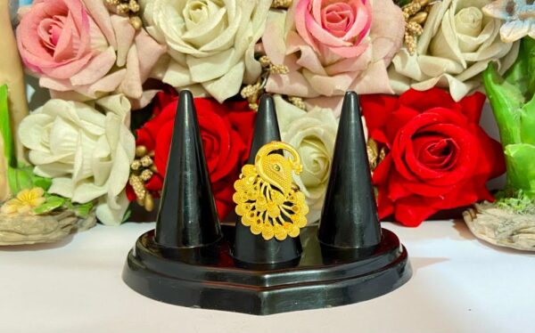 Moyuri Minekari Finger ring