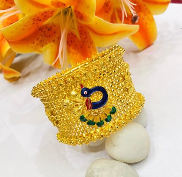 Peacock Centra Gorgoues glass khilen chuur (Most selling glass chuur!!!)