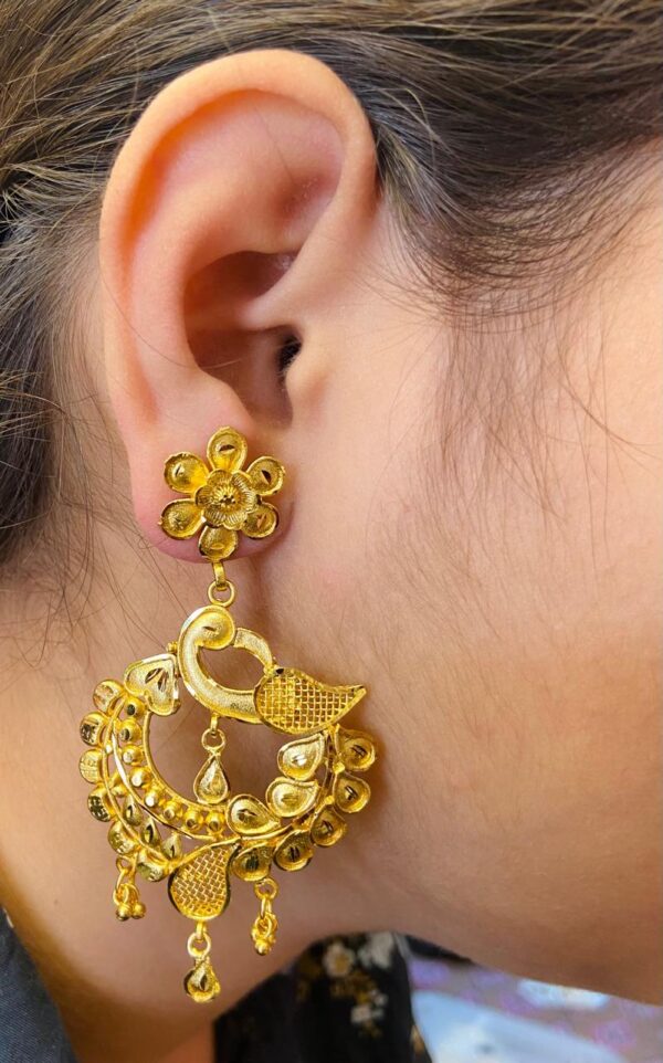 Gold replica Mayur Kanbali
