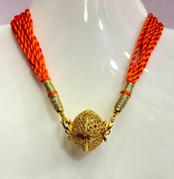 Oval Circle Tarsel with pendant and earset