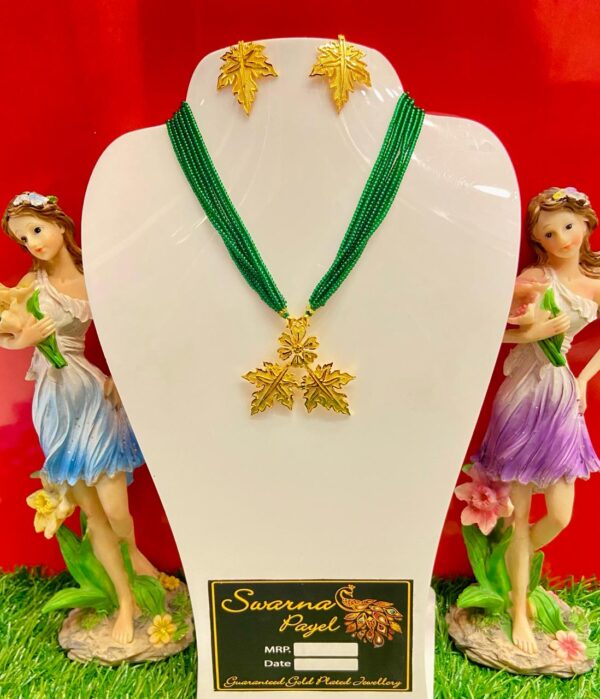 Maple Tarsel with pendant and earset
