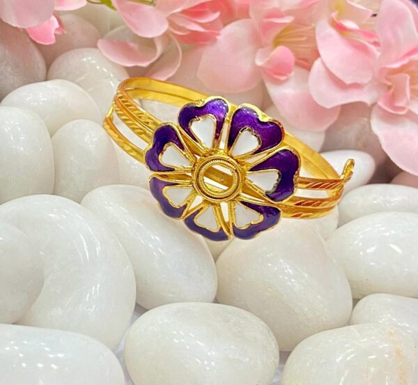 Heart Flower Motive Noa Arai Pech Minekari