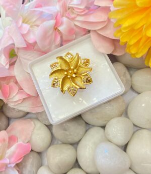 Elegant Zinnia Flower Finger ring