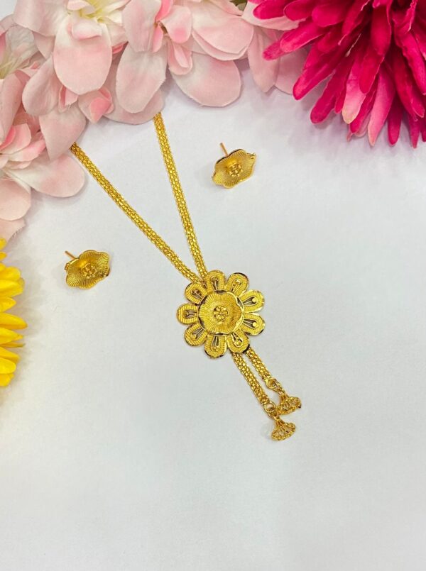 Small Buttercups Flower Tie set