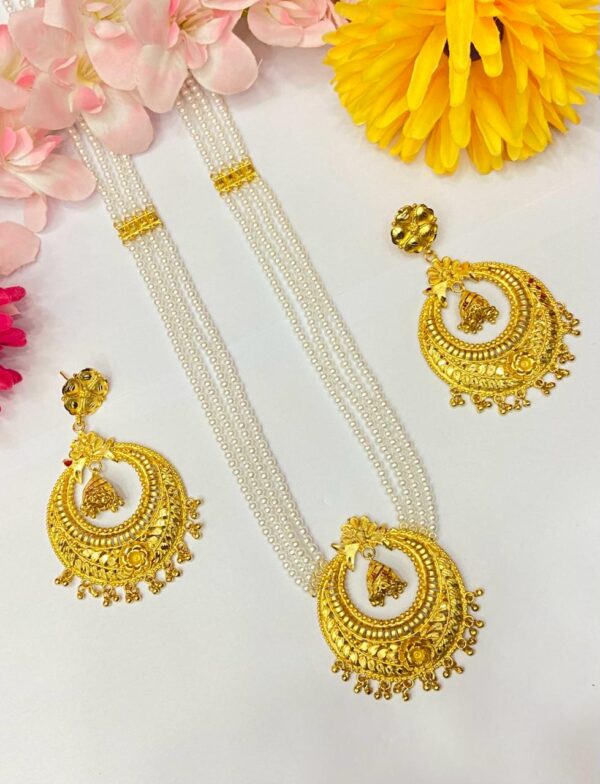 Flowers Kanbali Jhumka Motive Sitahar