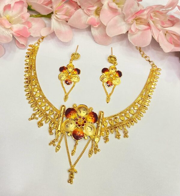 Lantana Flower Motive Necklace!!