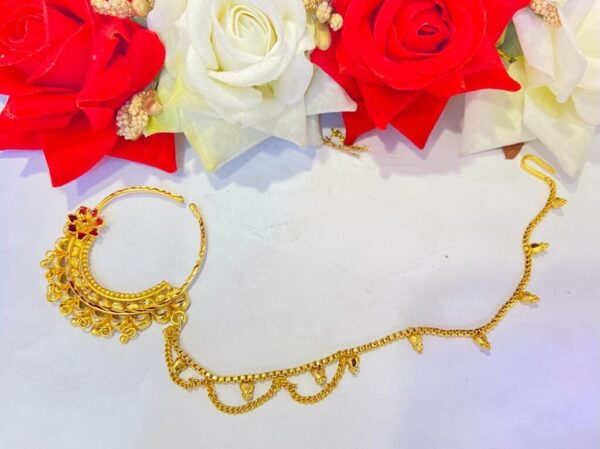 Flower Small Balls motive with plain chain nose ring