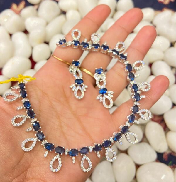 Oval Shape blue stone necklace