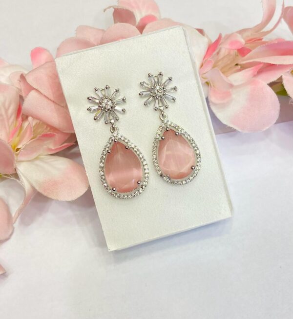 Orchid Baby Pink stone Earrings (M Size)