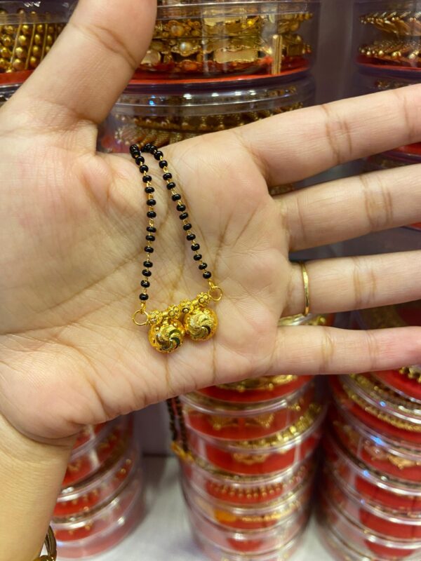 Black Beads DoubleBati MangalSutra (no ears)