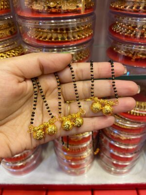Black Beads DoubleBati MangalSutra (no ears)