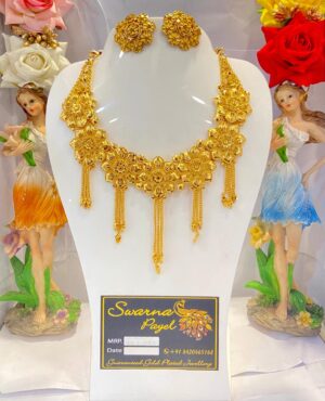 Exclusive chatai necklace