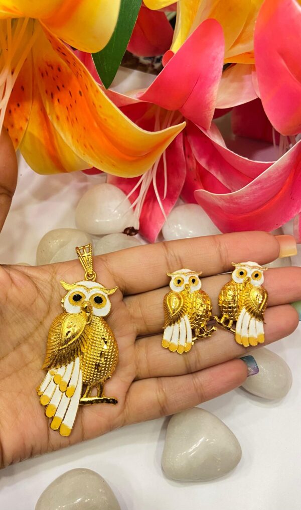 Owl pendant with ear set