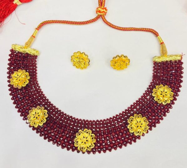 Marigold flower style maroon crystal necklace