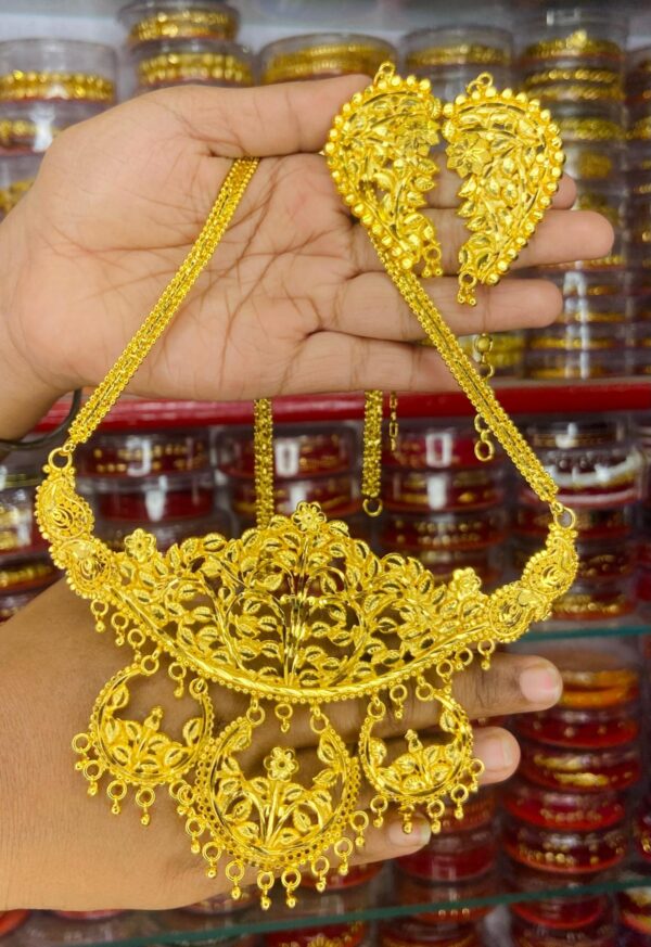 Flower design sitahar with earring