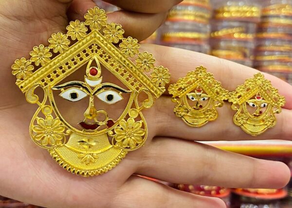 Minekari Durga Maa pendant and earset
