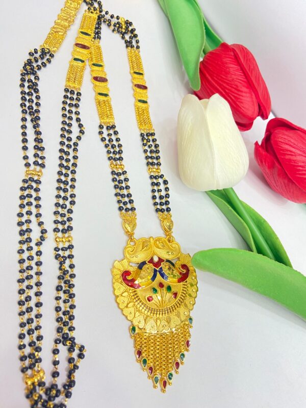 Avaana pendant mangalsutra