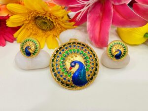 Romeo Peocock pendant and ear set