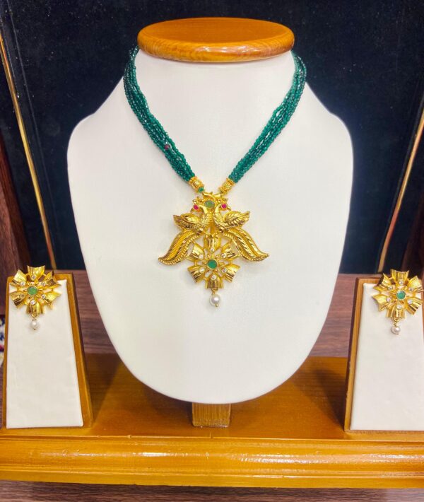 Peacock and flower Nokshi pendant and ear set