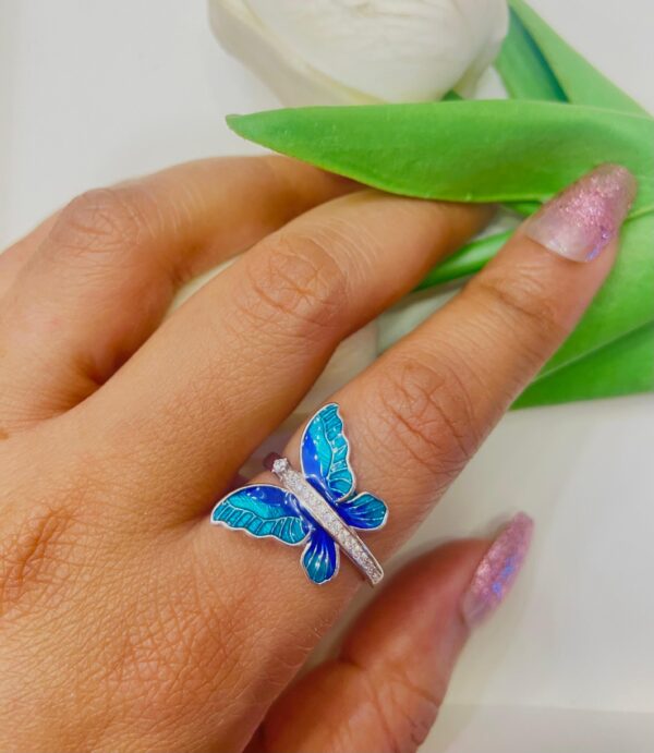 92.5 Silver BlueBird Caratlane finger ring