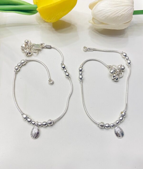 92.5 Hallmark Silver Gorgeous Payal (single)