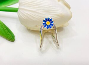92.5 Silver Blue Heaven V finger ring