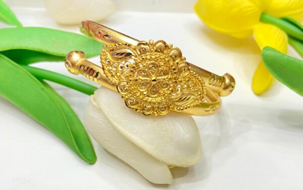 Dazzled Arai Pech noa