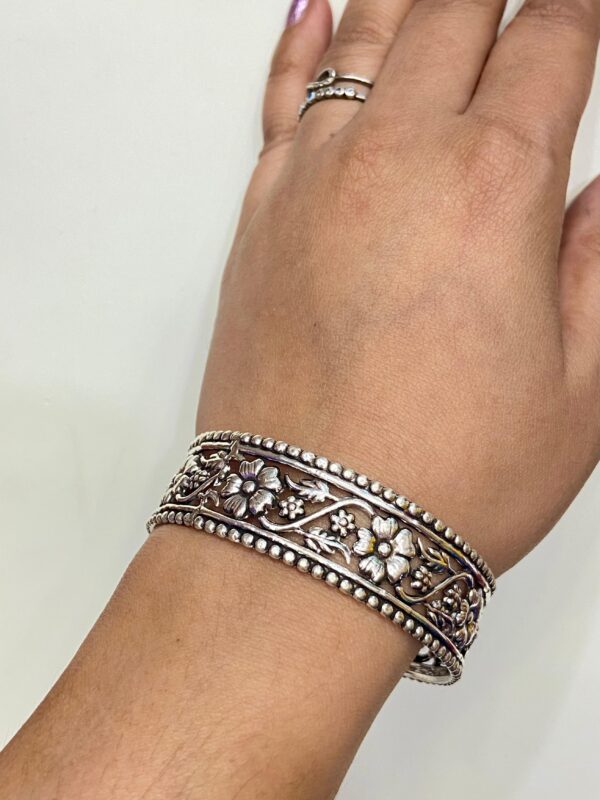 Pure Silver Flora Nokshi bangles (Single)