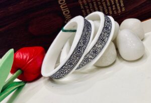 99.5 pure Silver Mota Nokshi Pat sankha pair