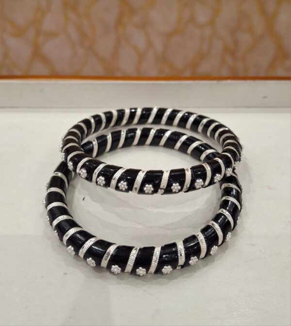 WhatsApp Image 2025-10-26 at 6.41.13 PM 99.5 pure silver pech Pola Black