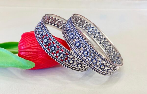 WhatsApp Image 2025-12-06 at 2.32.38 PM Pure Silver Floral Dot Design Bangles (Pair) (CN 42)
