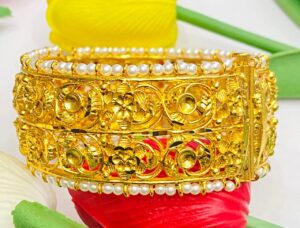Leafy series medium Pearl glass chuur (single khilen)