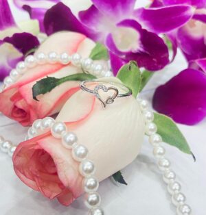 92.5 Silver Hollow Heart  finger ring