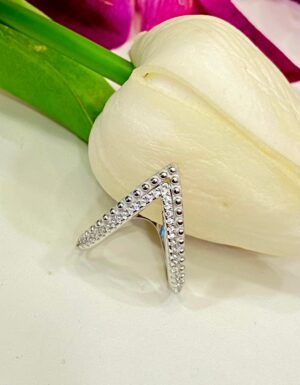 92.5 Silver V cony finger ring