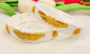Butterfly Nokshi Original sankha (pair)