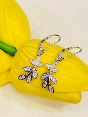 92.5 pure Silver Lefy pata stony Earrings