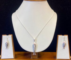 92.5 Pure Silver GreyFish Pendant With Tops with chain