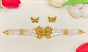 Big Butterfly pearl choker