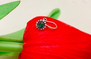 92.5 Hallmark Silver Green Romeo NosePin