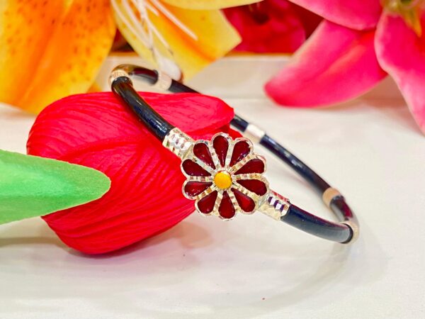 Red Ellora pure silver minekari black noya (single)