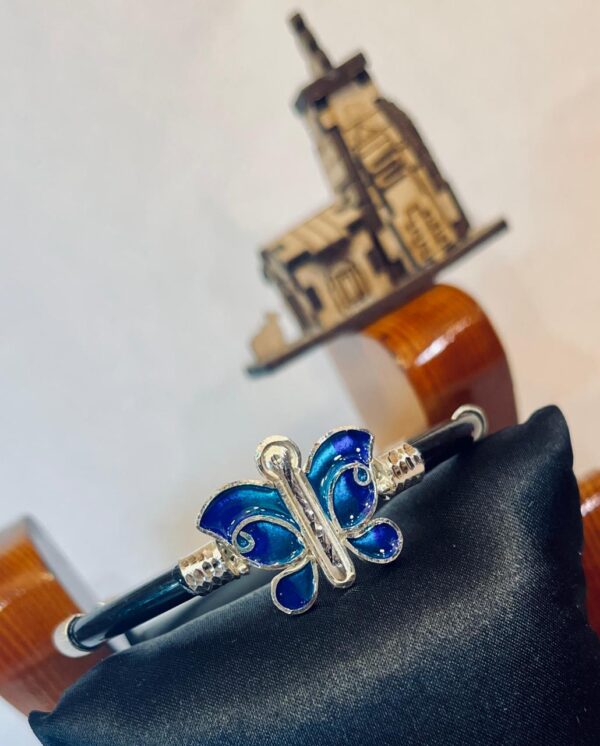 99.5 Pure silver Amelia butterfly  pure silver black noya (single)