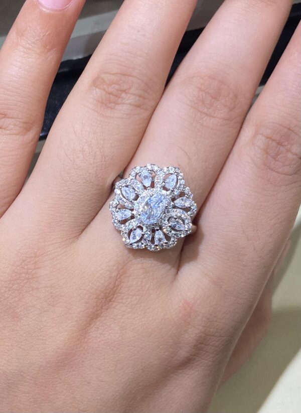 92.5 Silver Sunflora finger ring (size 14)